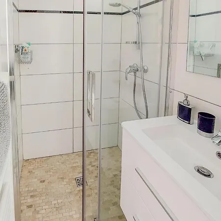 Stunning In With Wifi Holiday home